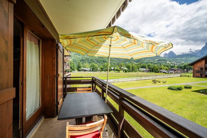 Ganze Wohnung, Ferienwohnung 'Appartement Les Oursons' mit Bergblick, Balkon und WLAN in Station de Morillon, Grand Massif