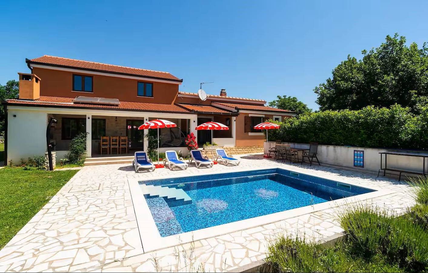 Holiday Home Domina in Dalmatinisches Zagora