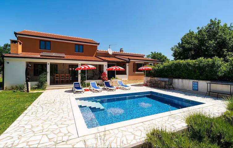 Ferienhaus für 8 Personen, mit Garten und Pool, mit Haustier - 1