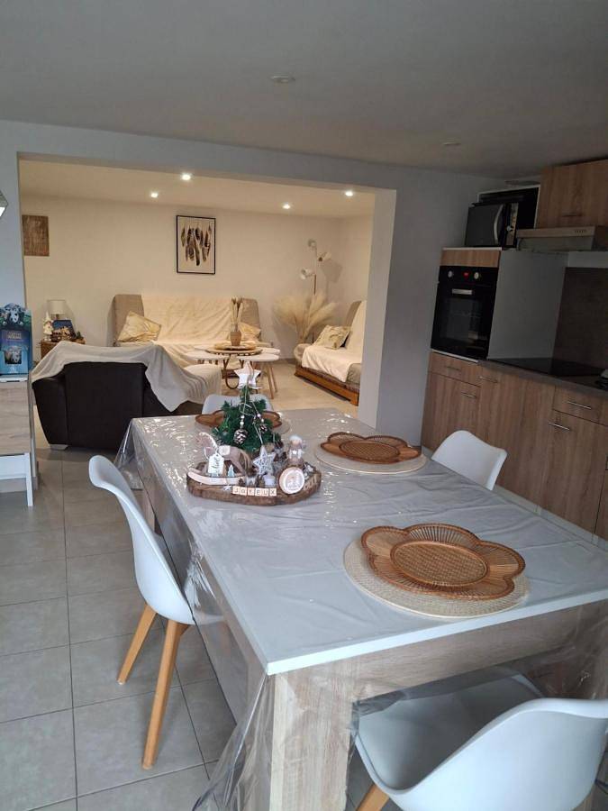 Location de vacances pour 10 personnes, avec piscine et jardin à Châtillon-sur-Indre - 2