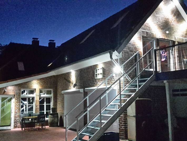 Ferienwohnung für 3 Personen, mit Balkon und Terrasse sowie Garten in Blankenese