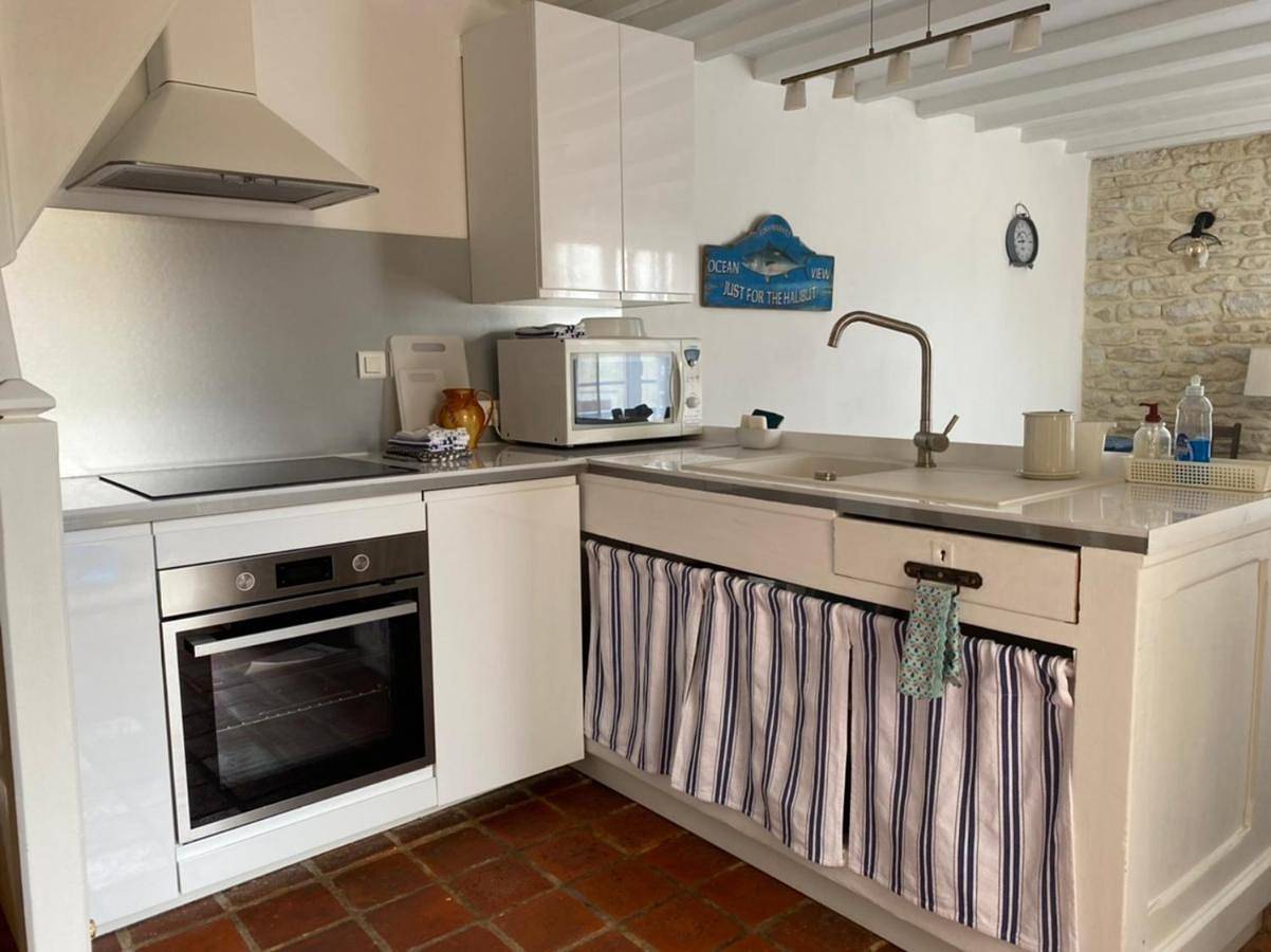 La Maison Bleue in Port-en-Bessin-Huppain, Région de Bayeux