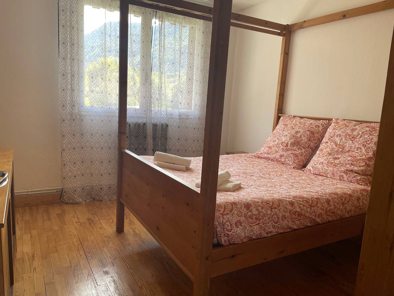 Appartement de vacances entier, Cozy Mountain View 3-bedroom Pyrenees Apartment in Saint-Béat, Pyrénées