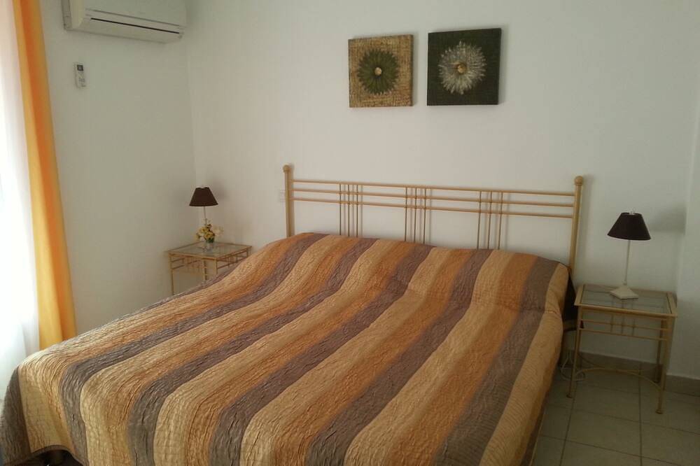 Appartement entier, T3 duplex grand standing dans village vacances pour 8 personnes in Canet-en-Roussillon, Côte d'Améthyste