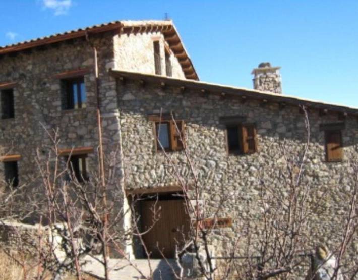 Finca 'El Paller O La Casa De Ca L'Escolà' mit Bergblick, Gemeinschaftsterrasse und Wi-Fi in Lles de Cerdanya, Katalanische Pyrenäen