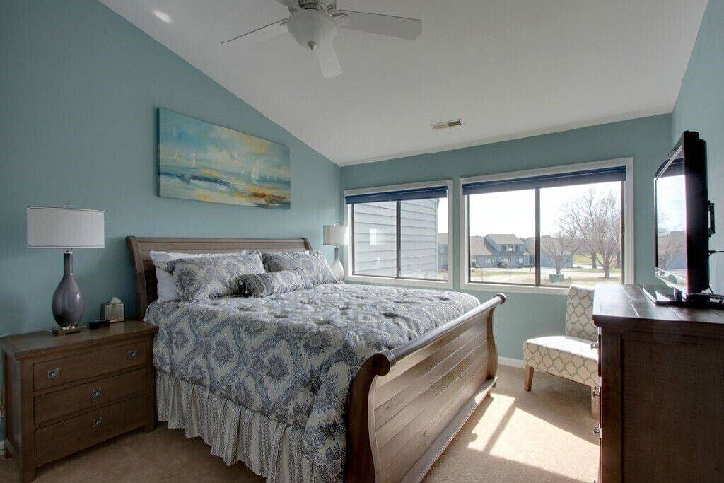 Ganze Wohnung, Vogelperspektive auf Smith Mountain Lake! in North Shore, Smith Mountain Lake