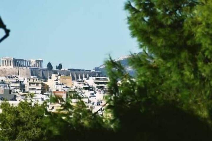 Villa for 12 people, with hot tub and garden in Athens