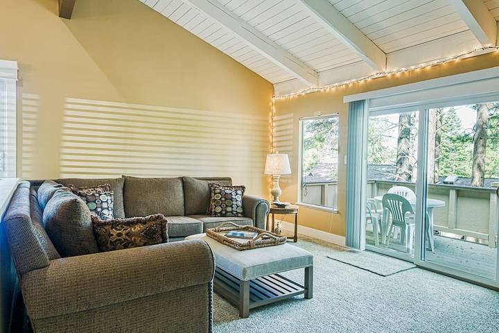 Vacation apartment for 6 people, with pool and balcony - 1