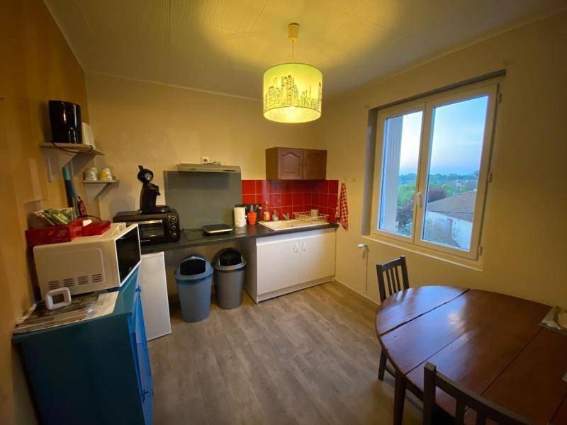 Appartement entier, Studio type 1bis avec une 20 de marche a monte in Gourdon, Quercy