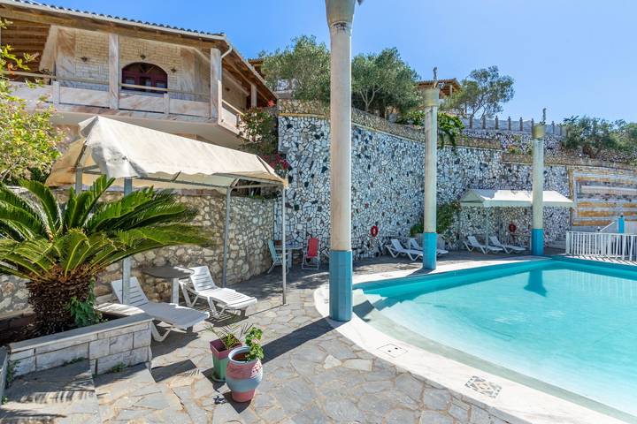 Studio für 2 Personen, mit Balkon auf Paxos
