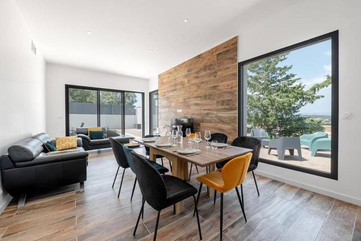 Location de vacances pour 8 personnes, avec Terrasse et Jardin à Palaja - 3