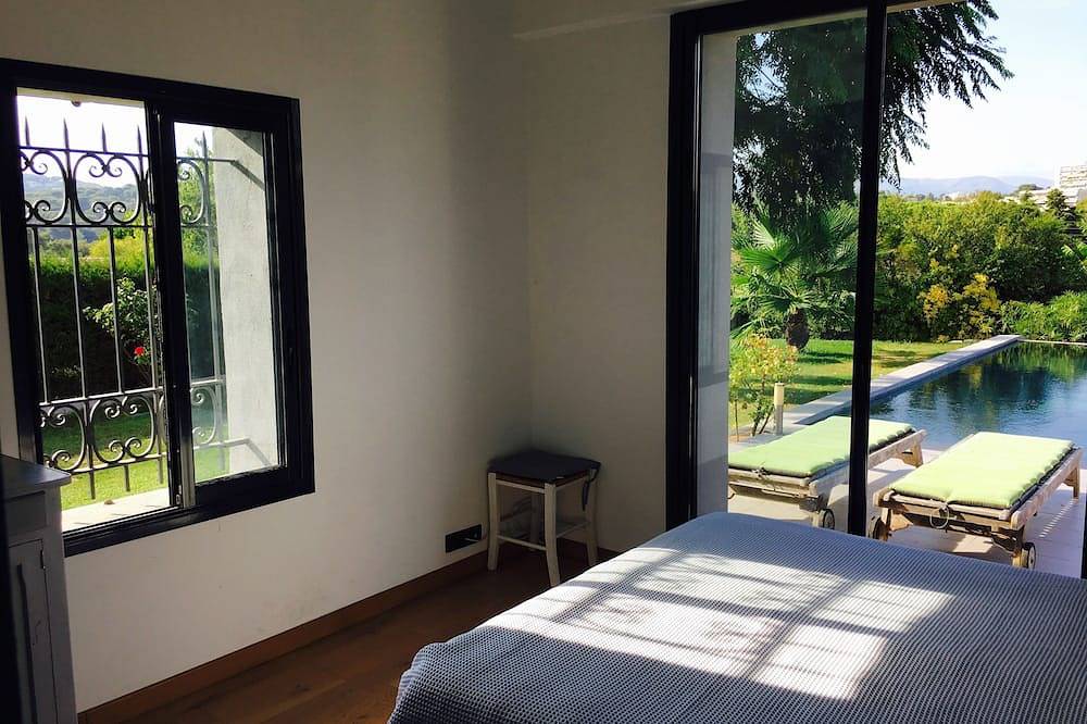 Renovierte Provenzalische Bastide, 9 Minuten Weg Vom Sandstrand in Antibes, Mittelmeerküste (Frankreich)