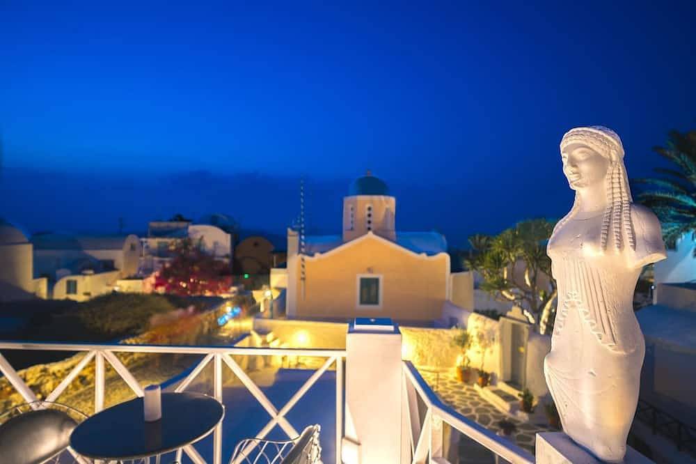 Sunset Studio, freie Sicht von der Terrasse! in Ormos Ammoudiou, Oia