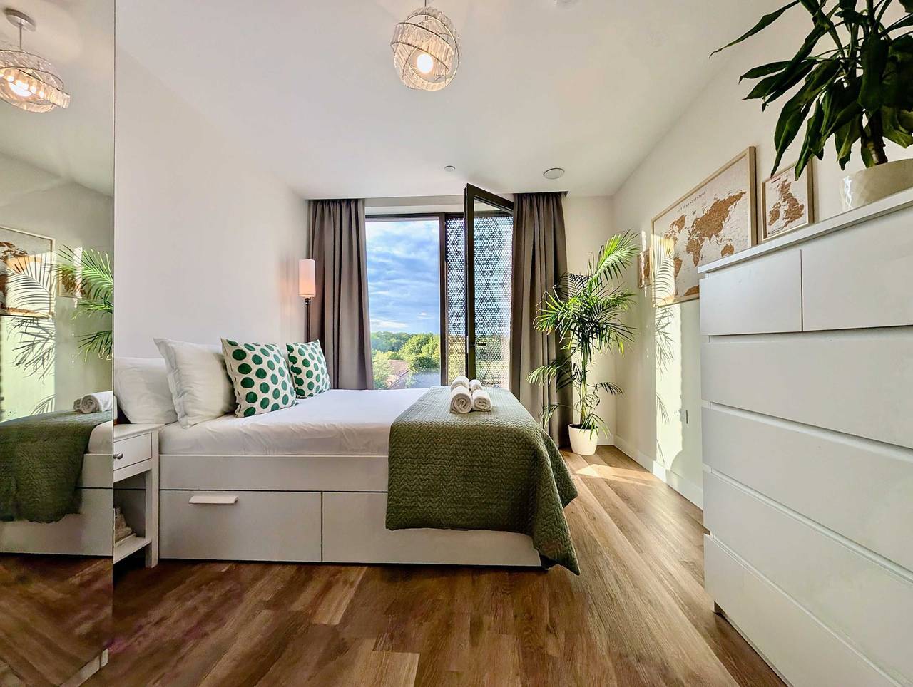 Apartamento entero, Amazing Flat with Free Parking and Balcony in Woking, Surrey