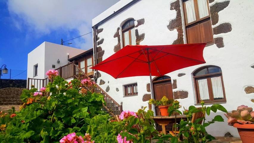 Casa rural para 5 personas, con vistas y jardín, Se admiten mascotas en El Hierro - 4