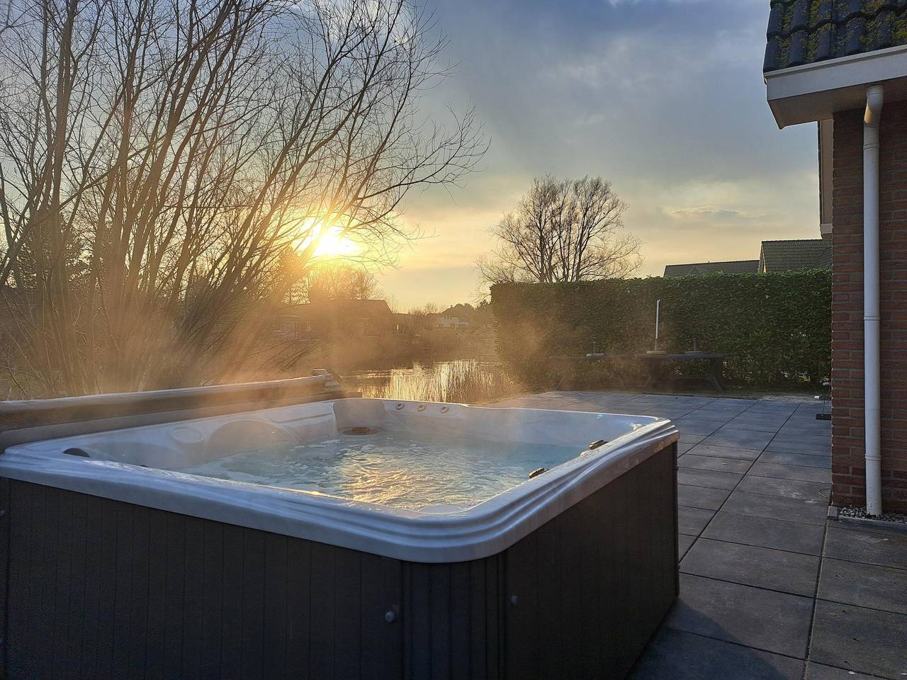Beach Resort Makkum — Beachvilla Xl met Buiten spa - 12 personen in Makkum, Ijsselmeer