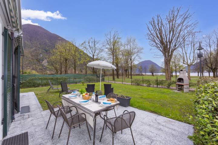 Ferienwohnung für 8 Personen, mit Terrasse und Seeblick, mit Haustier in Gemeinde Porlezza