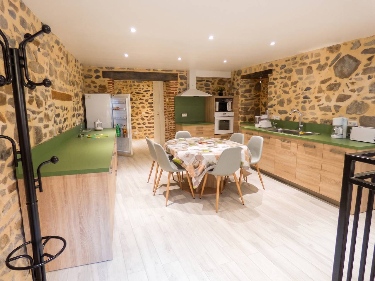 Casa cómoda en el corazón de Brioude con aparcamiento privado. in Brioude, Alto Loira