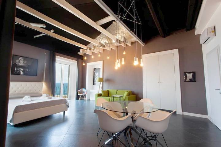 Location de vacances pour 2 personnes, avec vue et terrasse à Pizzo - 4