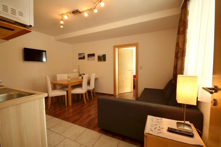 Ferienwohnung für 5 Personen, mit Pool und Garten im Stubaital - 4