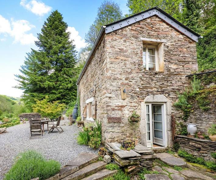 Location de vacances pour 2 personnes, avec vue et jardin à Lacaze