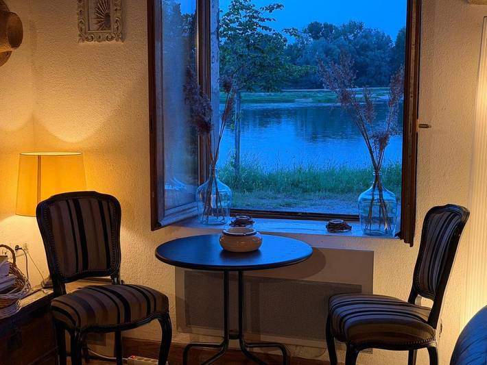 Location de vacances pour 4 personnes, avec Terrasse ainsi que Jardin et Vue à Sully-sur-Loire - 4