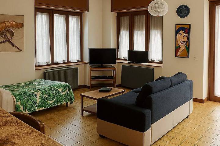 Dalla Zia Marta ampio appartamento in Brunate, Lago di Como