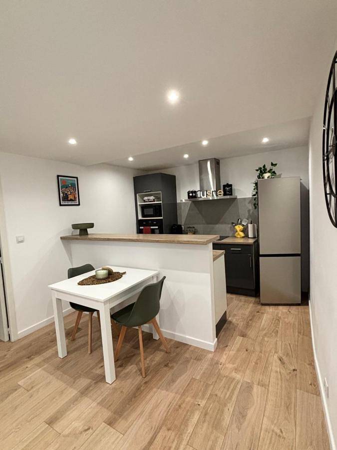 Gîte pour 2 personnes, avec vue, animaux acceptés à Le Revest-les-Eaux - 3