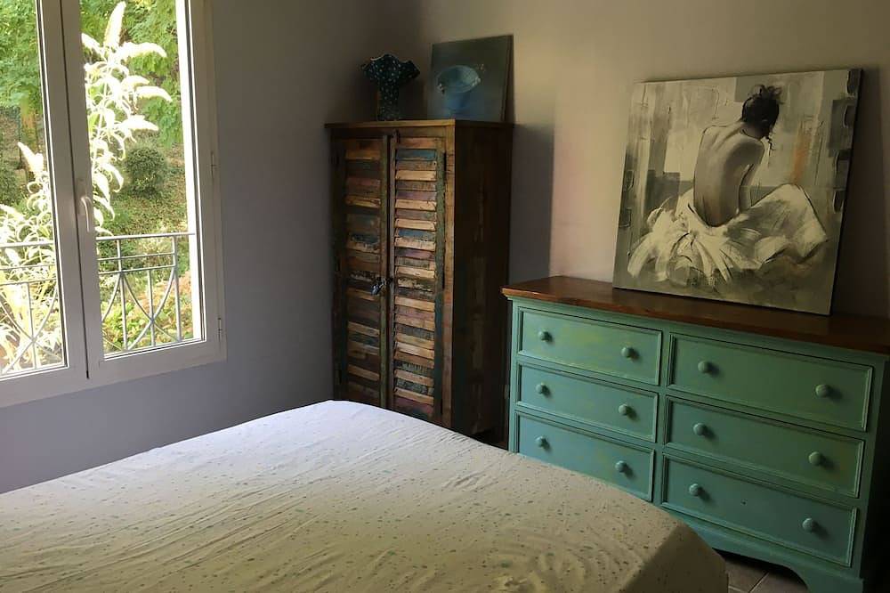 Entire apartment, Superb golf apartment with swimming pool + tennis court in Valbonne, Cannes region