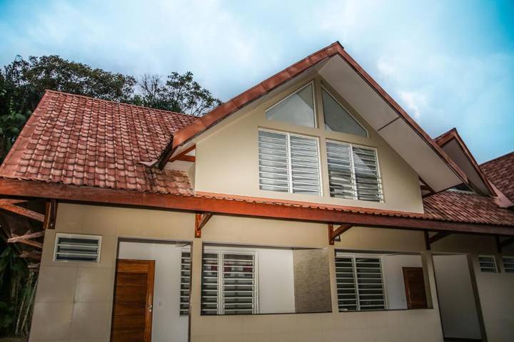 Appart’hôtel pour 2 personnes, avec vue et jardin