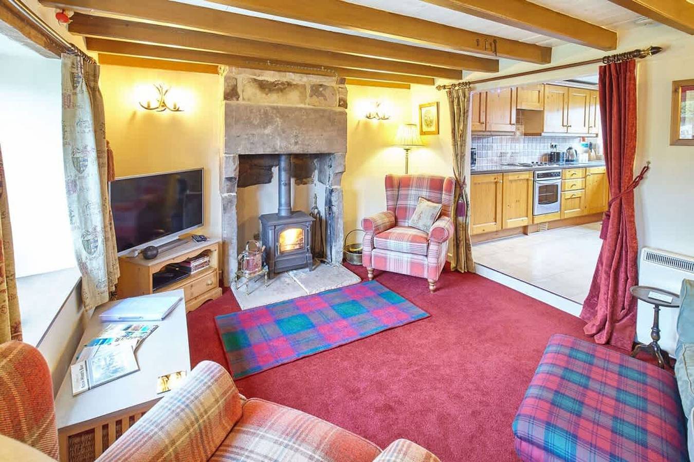 Host Stay Honeysuckle Cottage in North York Moors National Park
