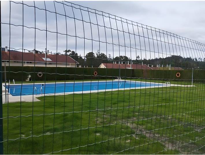 Gîte pour 3 personnes, avec jardin à Brión
