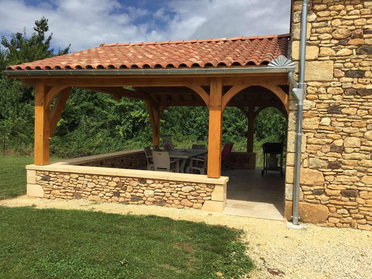 Appartement de vacances entier, La Lino du Bugassou avec piscine privée in Mauzens-et-Miremont, Périgord Blanc