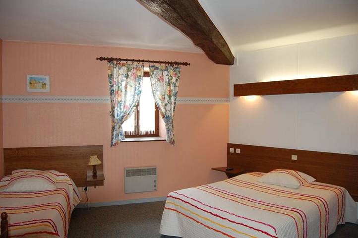 Hôtel pour 3 personnes, avec Terrasse à Champlitte - 3