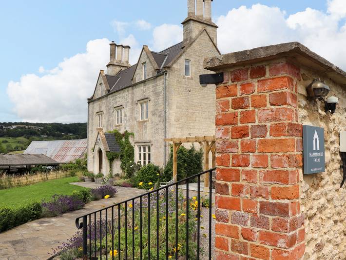 Hammonds Farmhouse in Stroud, Gloucestershire