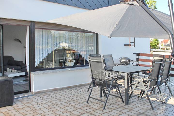 Ferienwohnung für 4 Personen, mit Balkon und Terrasse sowie Garten