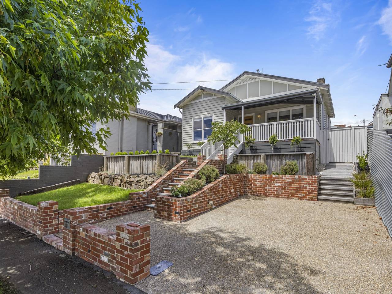 Entire apartment, Lovely 3-Bed with Alfresco Dining in Prime Suburb in Golden Point (Ballarat), Ballarat