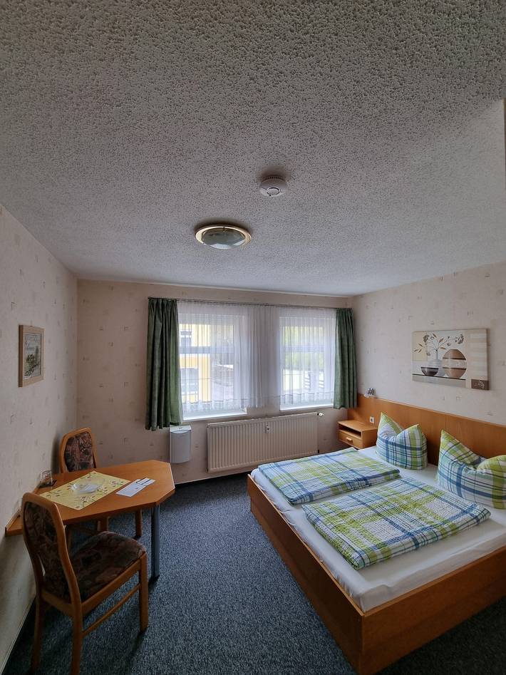 Pension für 2 Personen, mit Garten und Terrasse, kinderfreundlich in Naumburg