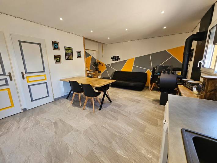 Gîte pour 4 personnes, avec jardin dans Belley - 3