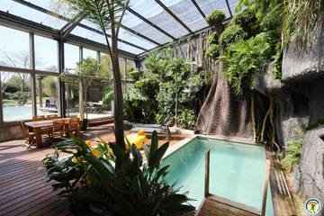 Gîte pour 5 personnes, avec terrasse ainsi que jardin et piscine à Malissard