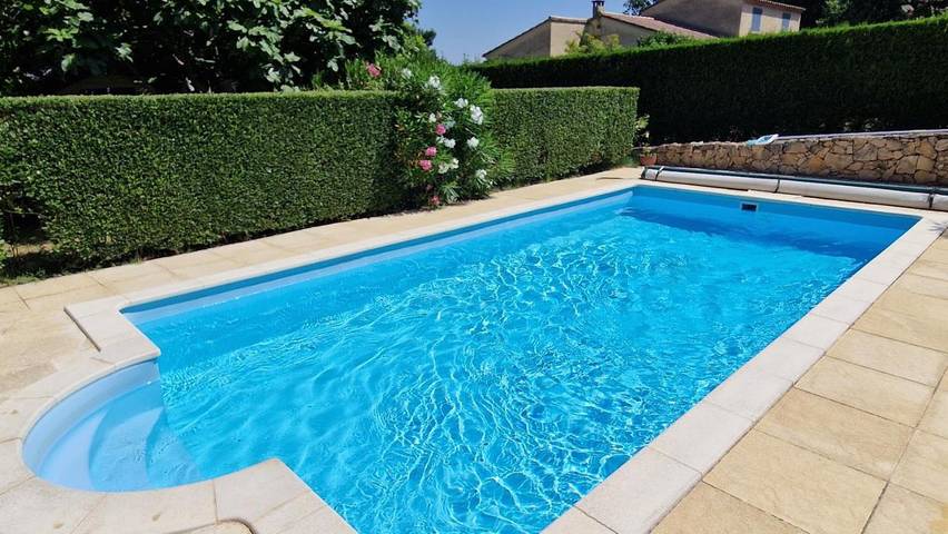 Location de vacances pour 2 personnes, avec piscine ainsi que jardin et vue à Piolenc - 3
