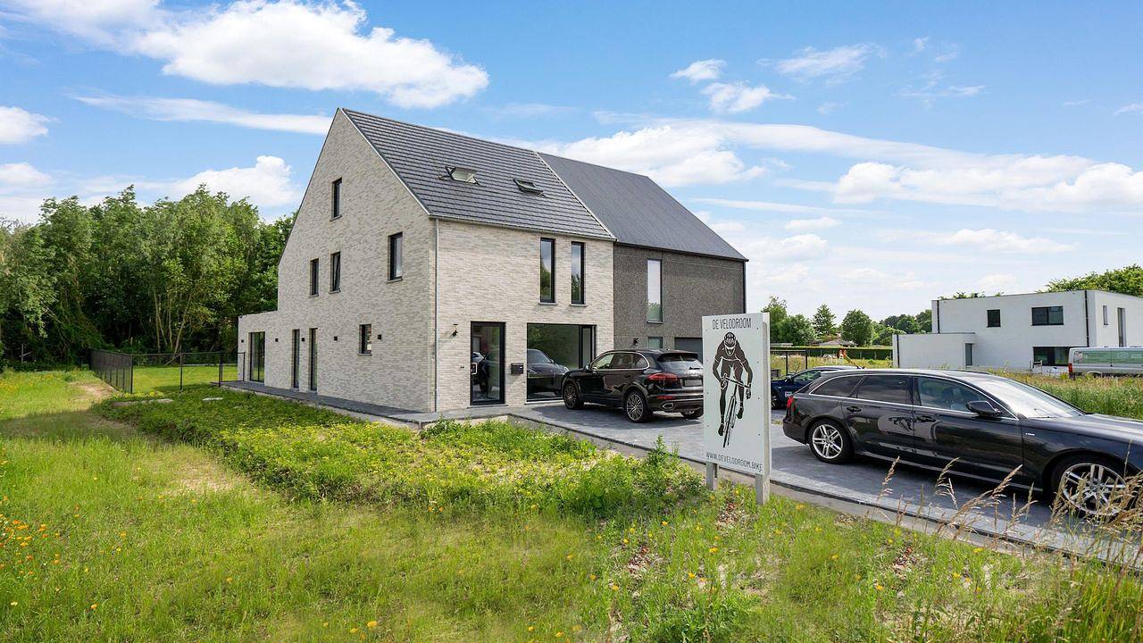 Ferienhaus für 8 Personen (240 m²) in Ronse in Ronse, Oost-Vlaanderen