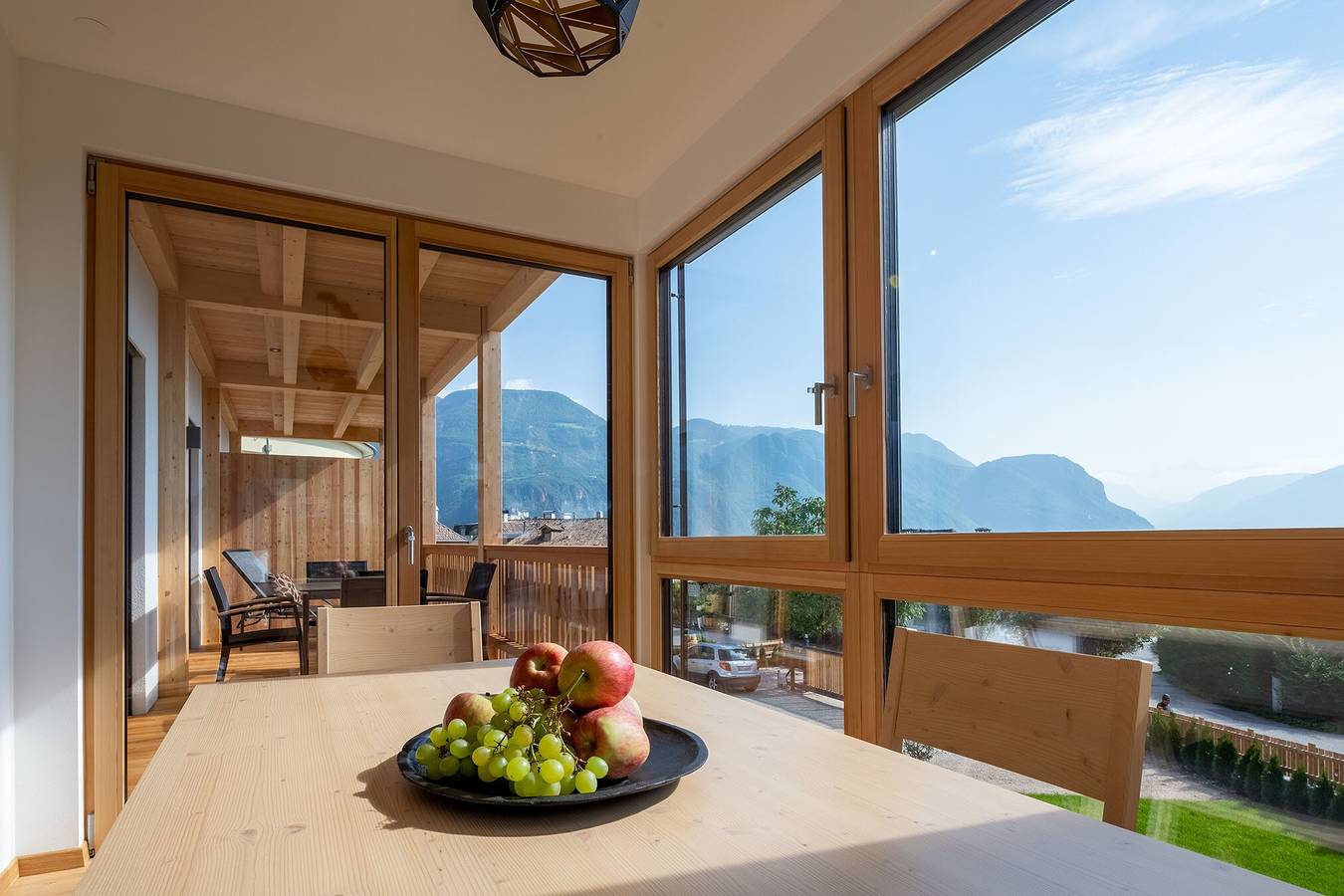 Entire apartment, Friendly Apartment "Eiche im Nockerhof" with Mountain View, Wi-Fi & Terrace in Andrian, Nonsberg Group