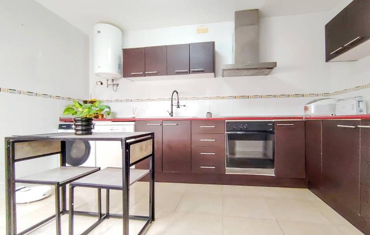 Gemütliches Apartment mit WiFi, A/C & Terrasse in Strandnähe in Port de Sagunt, Sagunto