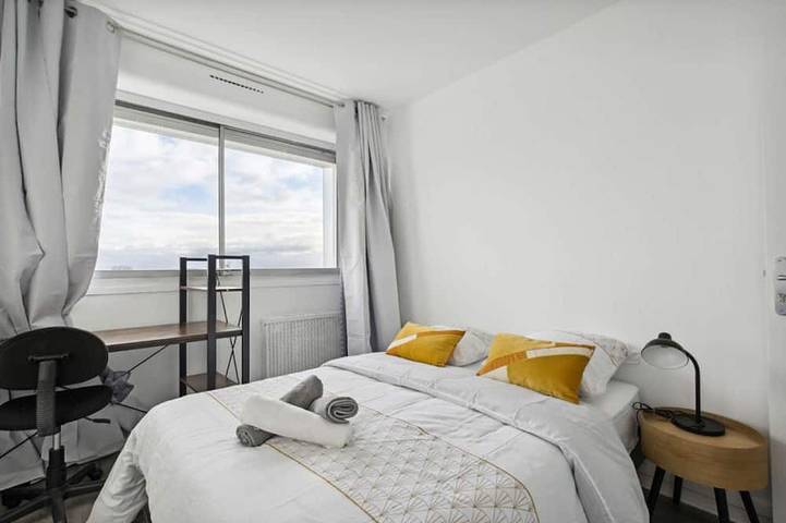 Gîte pour 8 personnes, avec balcon, animaux acceptés à Colombes - 2