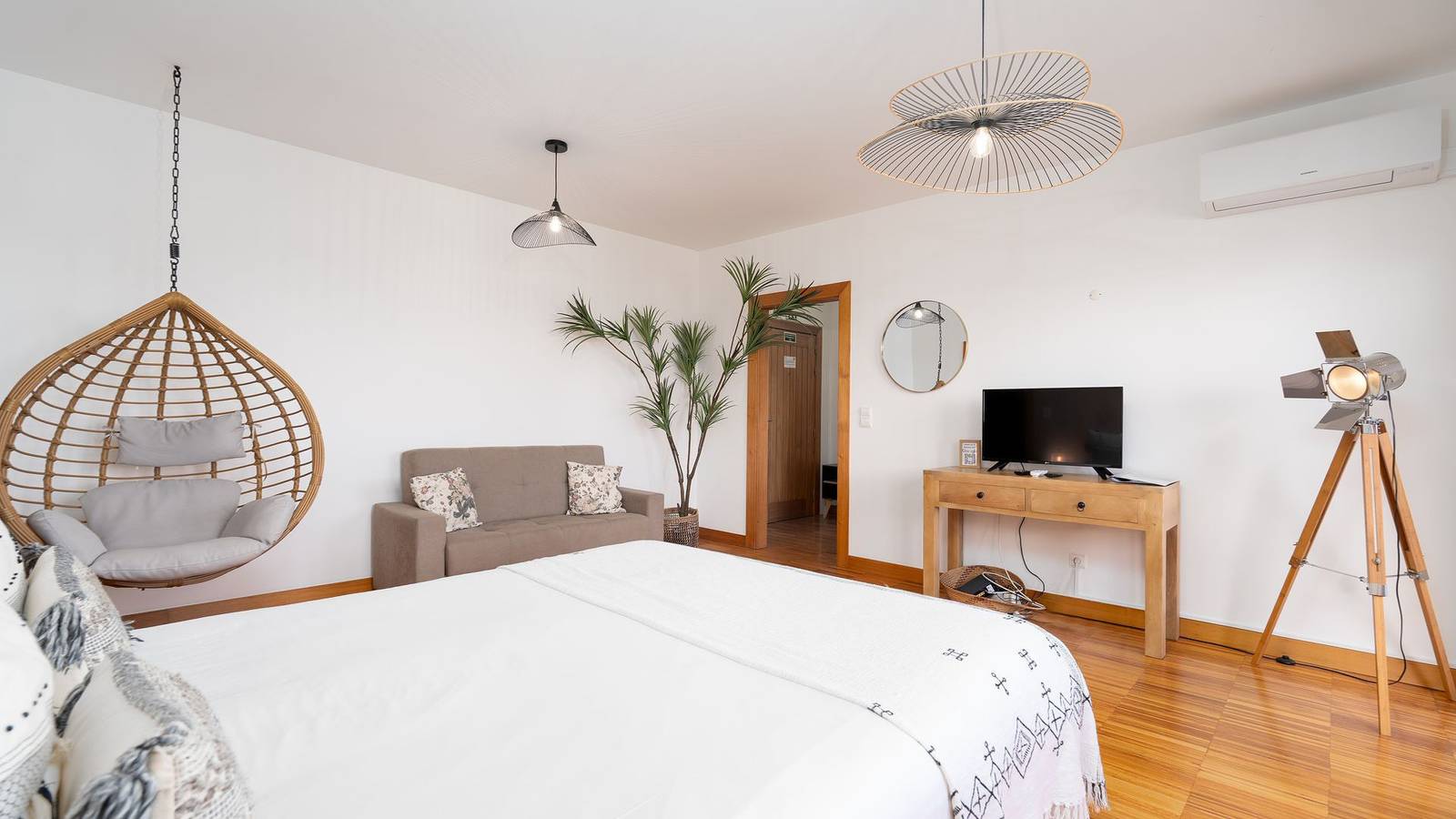 Apartamento inteiro, The Loft by Lovelystay in Funchal (Santa Luzia), Madeira
