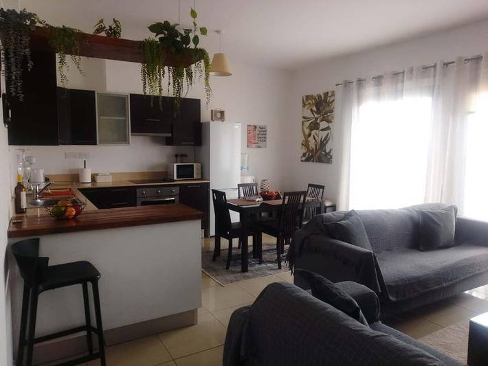 Apartament wakacyjny dla 4 osób, z Balkon i Taras oraz Ogród i Basen dla dzieci w Tersefanu