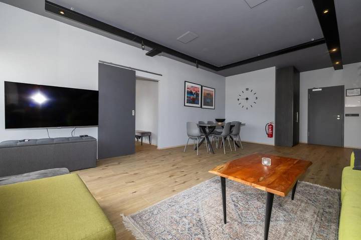 Appartement de vacances pour 5 personnes, avec balcon et jacuzzi