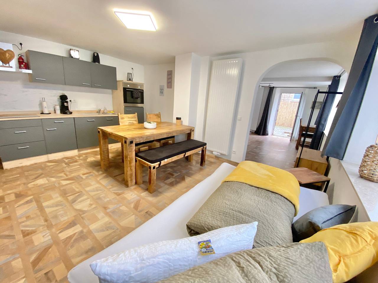 Ganze Wohnung, Ferienwohnung Kleinôd mit privater Terrasse und Wlan in Bendorf, Landkreis Mayen-Koblenz