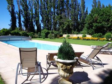 Cottage pour 6 personnes, avec piscine et jardin, adapté aux familles à Cavaillon